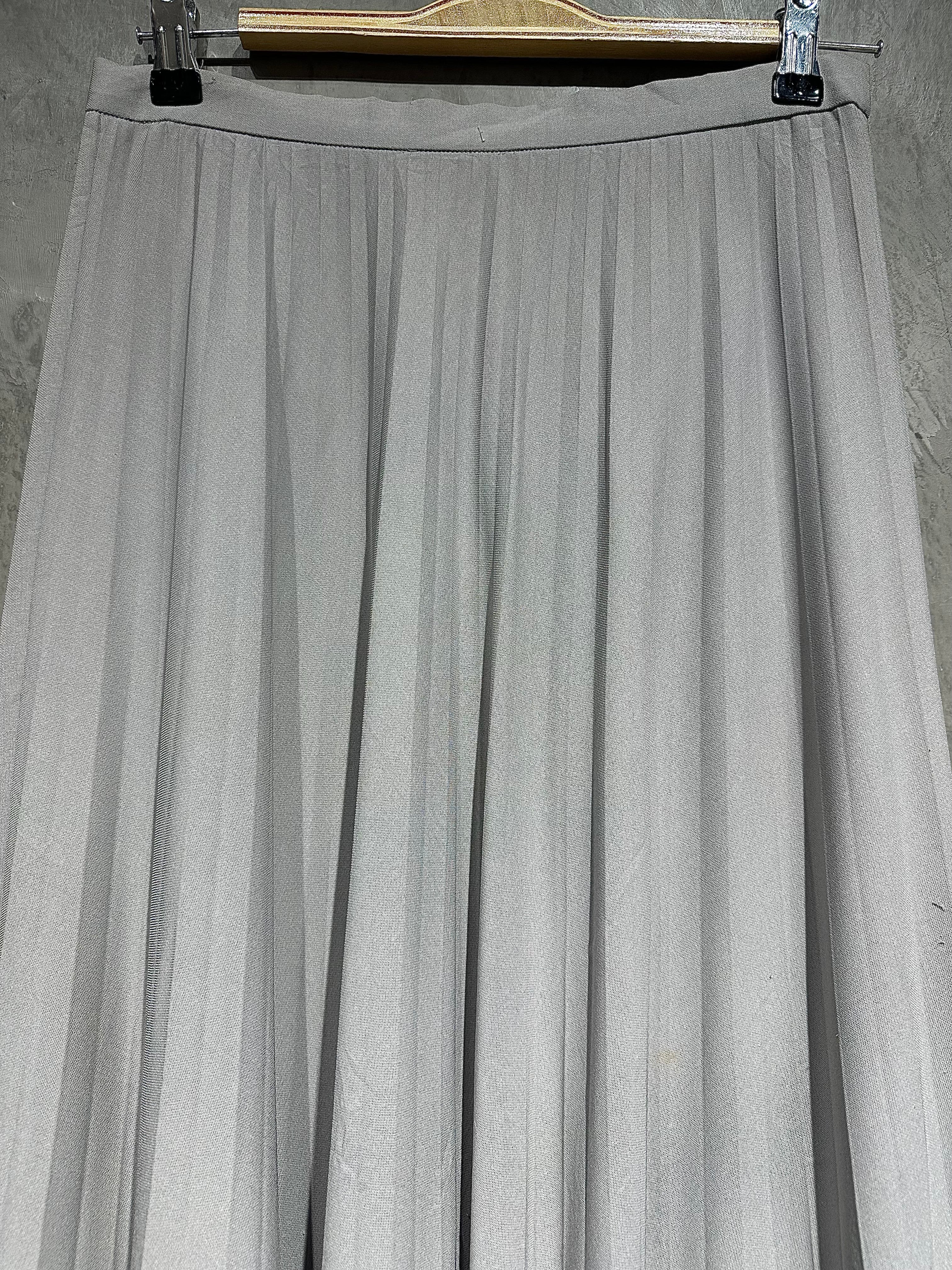 Skirt Plain With Pleated Ruffle Fabric Trim Light Grey S019