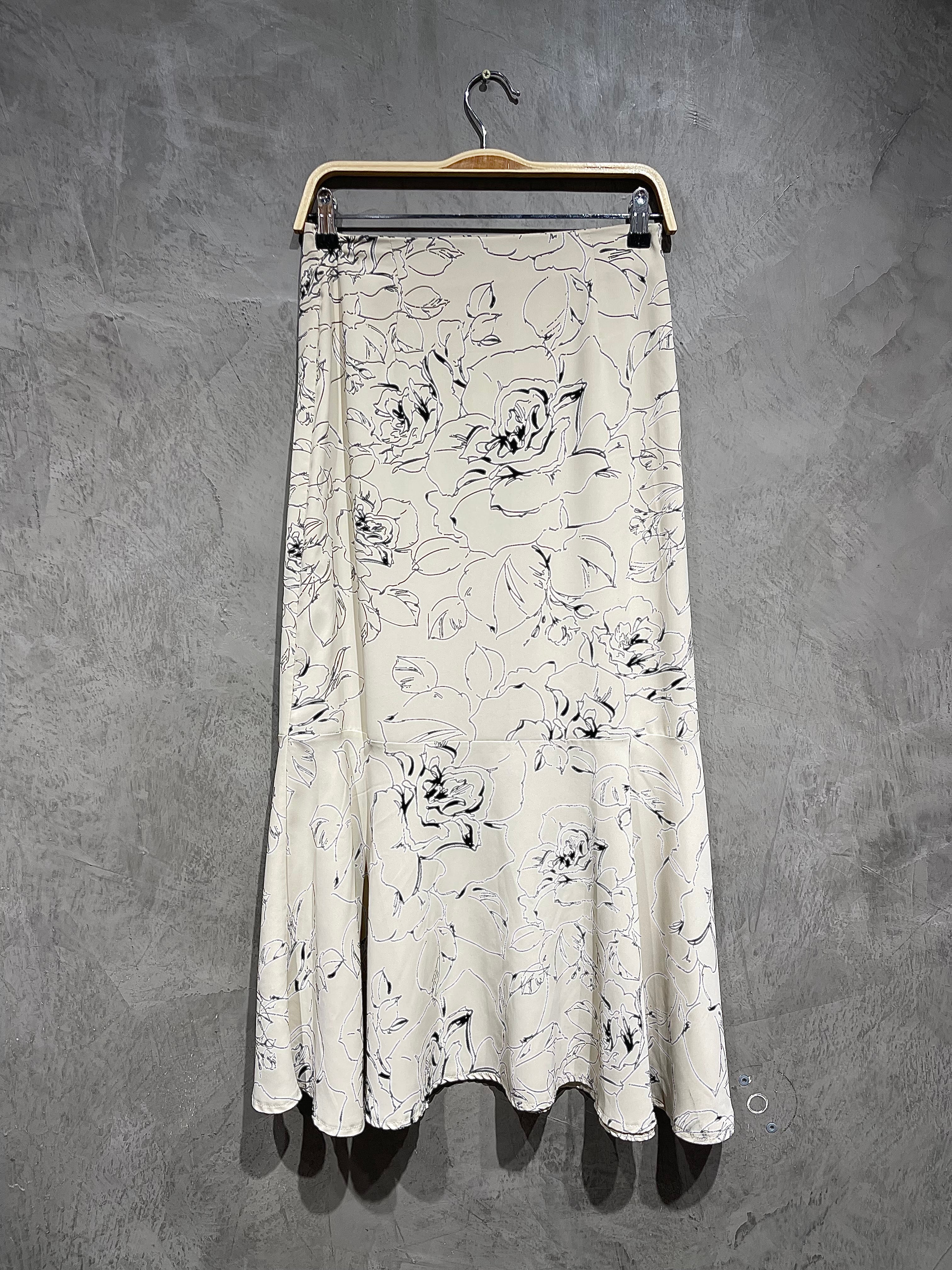 Skirt Printed Cream Floral Ruffle S001