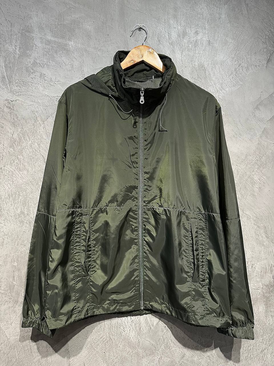 Windbreaker with Hoodie Full Zipper Army Green W002