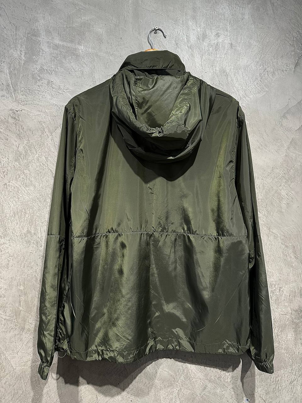 Windbreaker with Hoodie Full Zipper Army Green W002