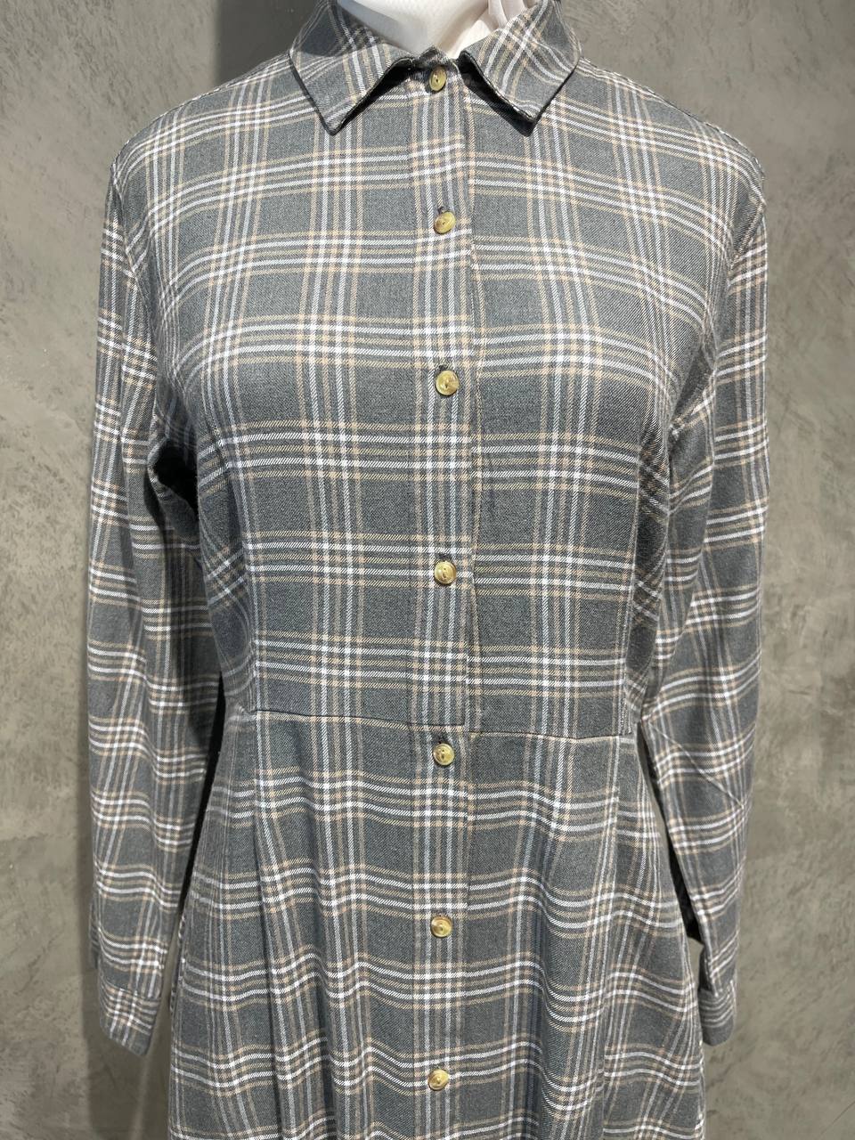 UNIQLO Dress Long Checkered Full Button Gray D016