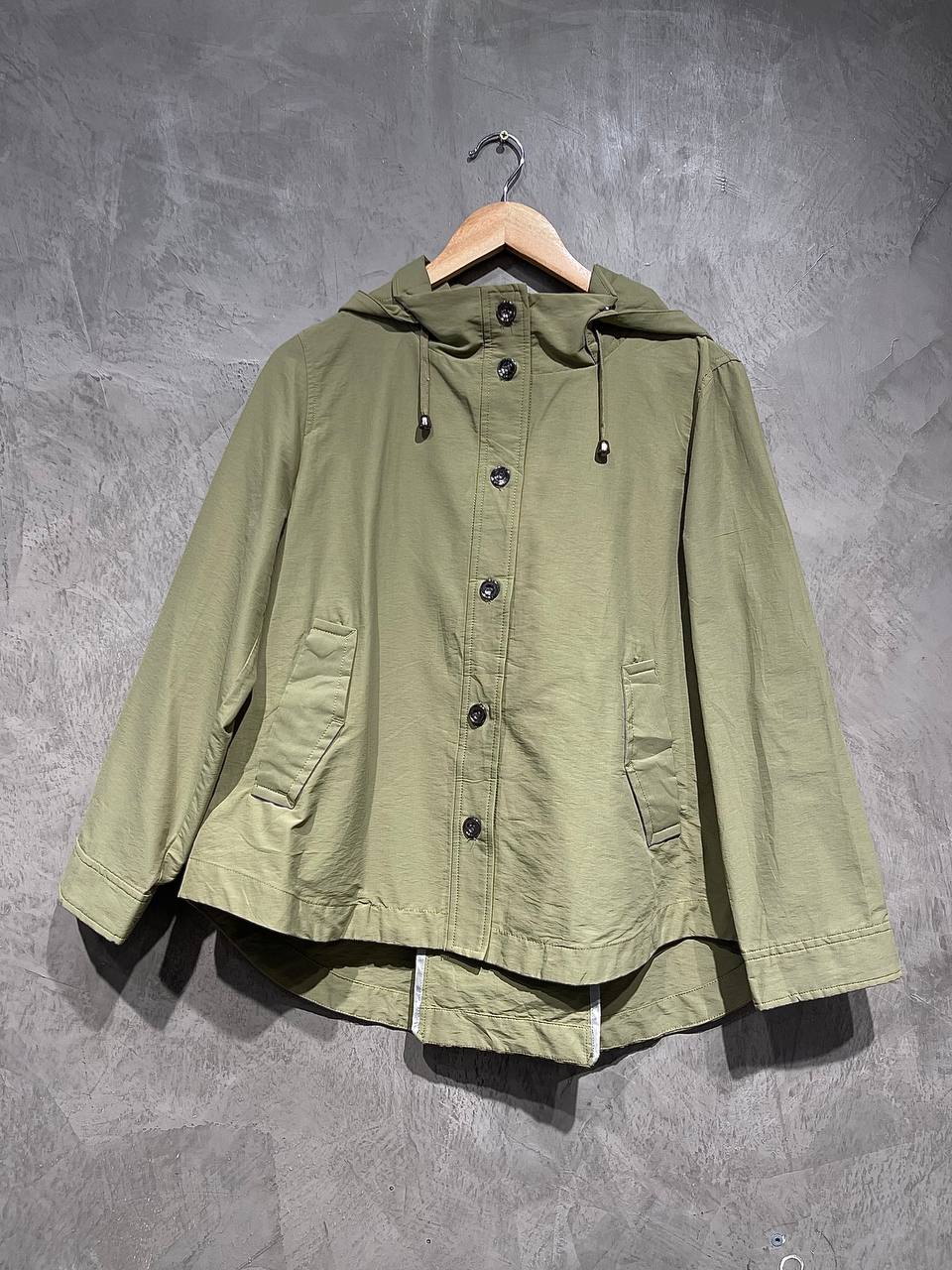 Windbreaker Full Button With Hoodie Green W005