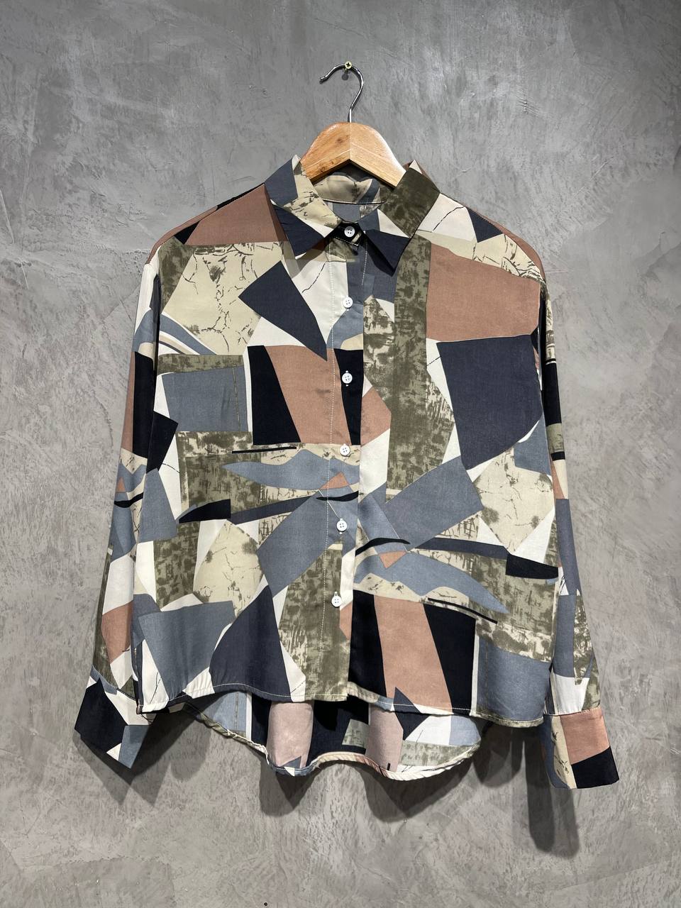 Blouse Geomatric Retro Full Button B151