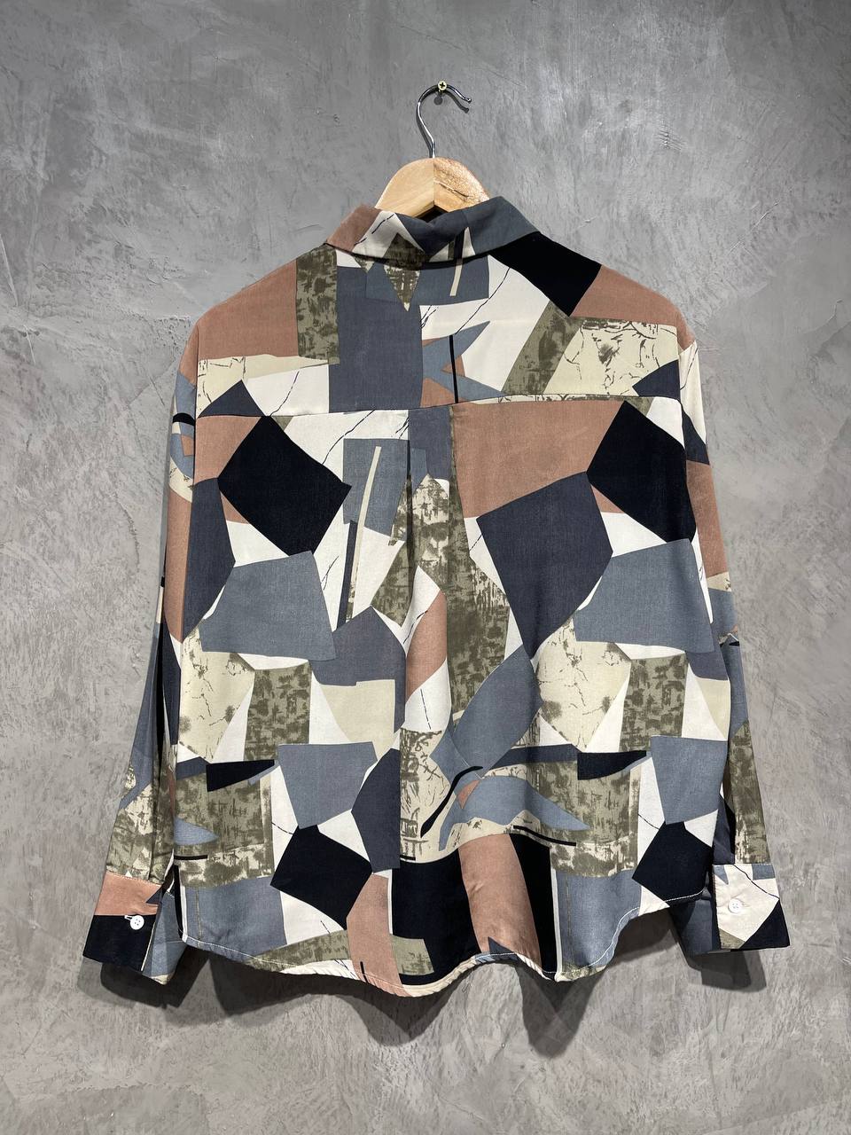 Blouse Geomatric Retro Full Button B151