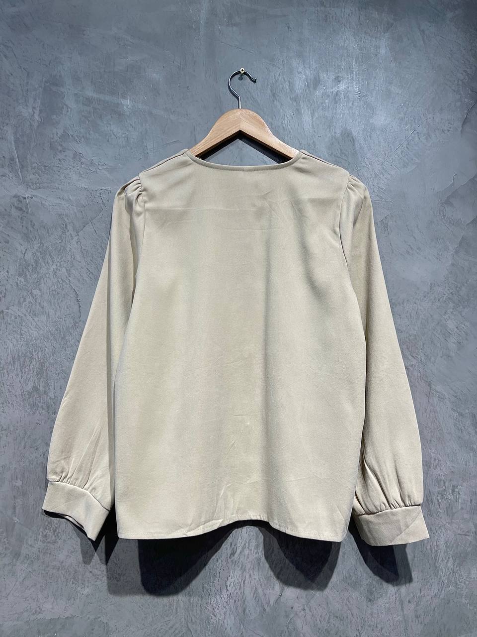 Blouse Smart Casual Full Button Beige B156