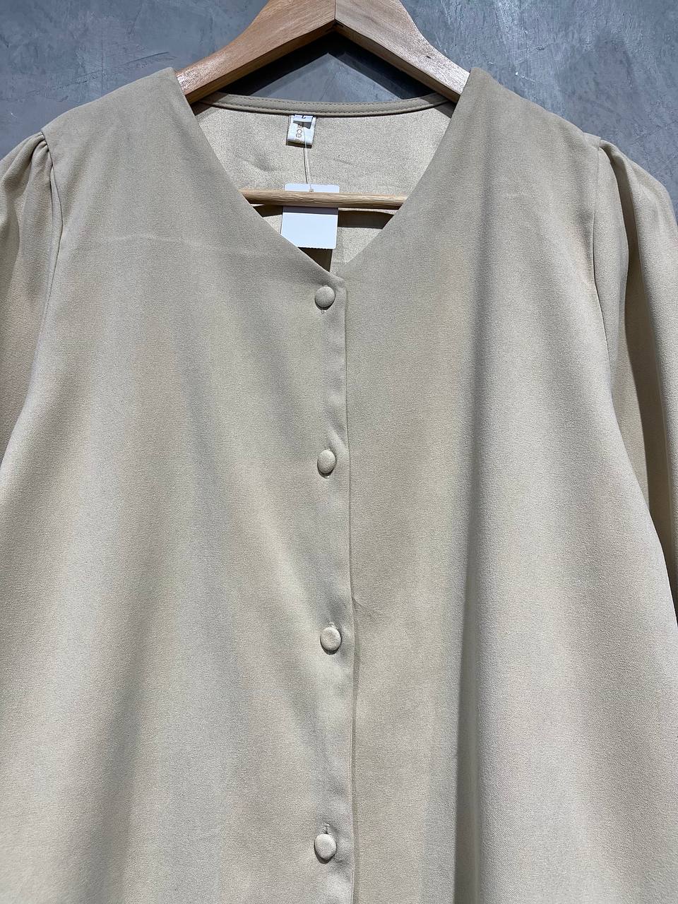 Blouse Smart Casual Full Button Beige B156