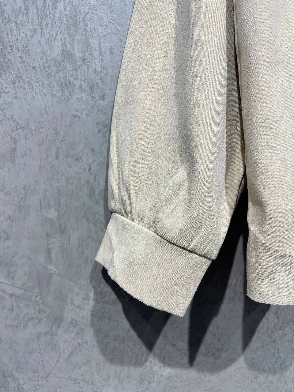 Blouse Smart Casual Full Button Beige B156