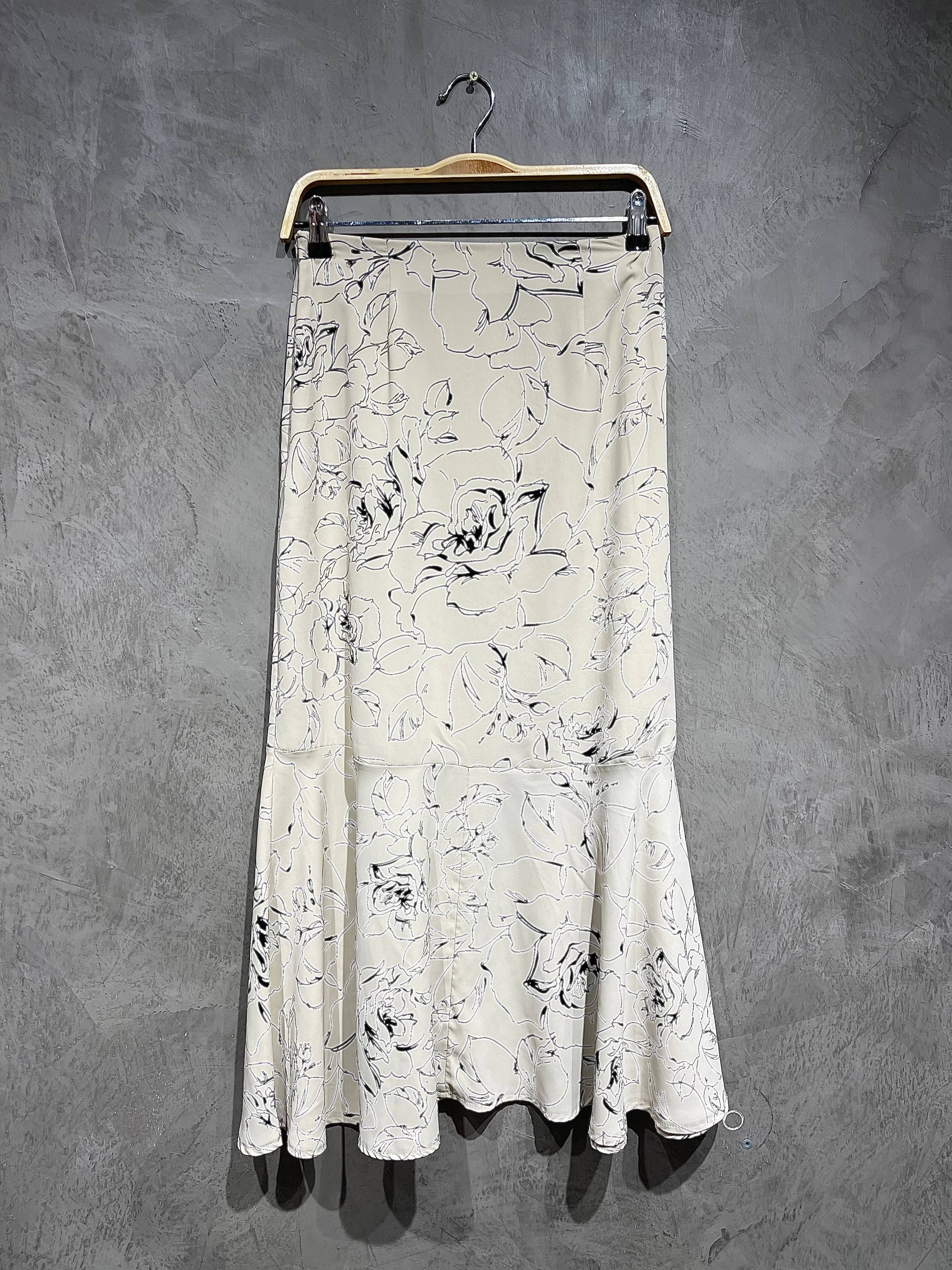 Skirt Printed Cream Floral Ruffle S001