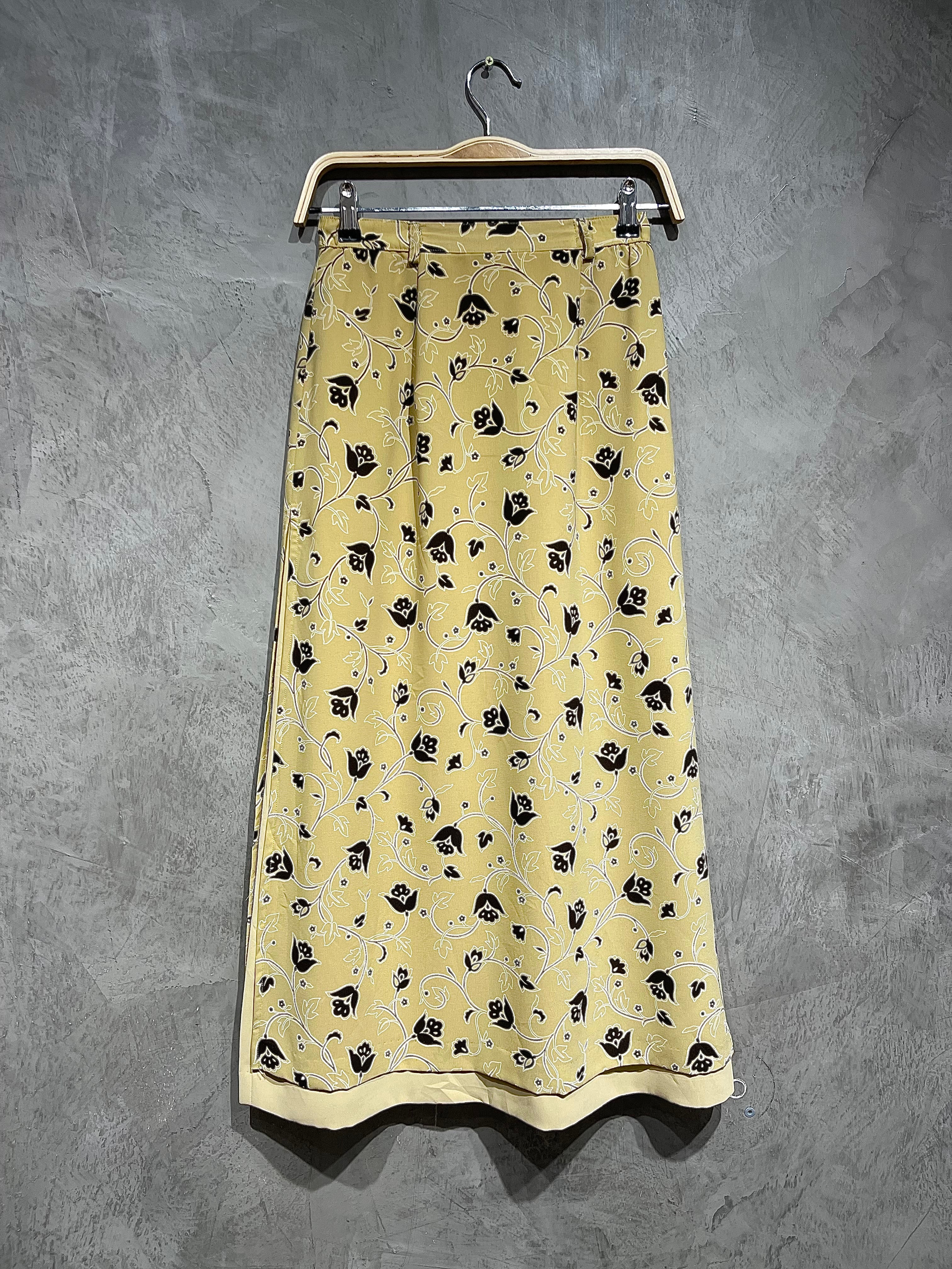 Skirt Printed Floral With Side Split Nude S014