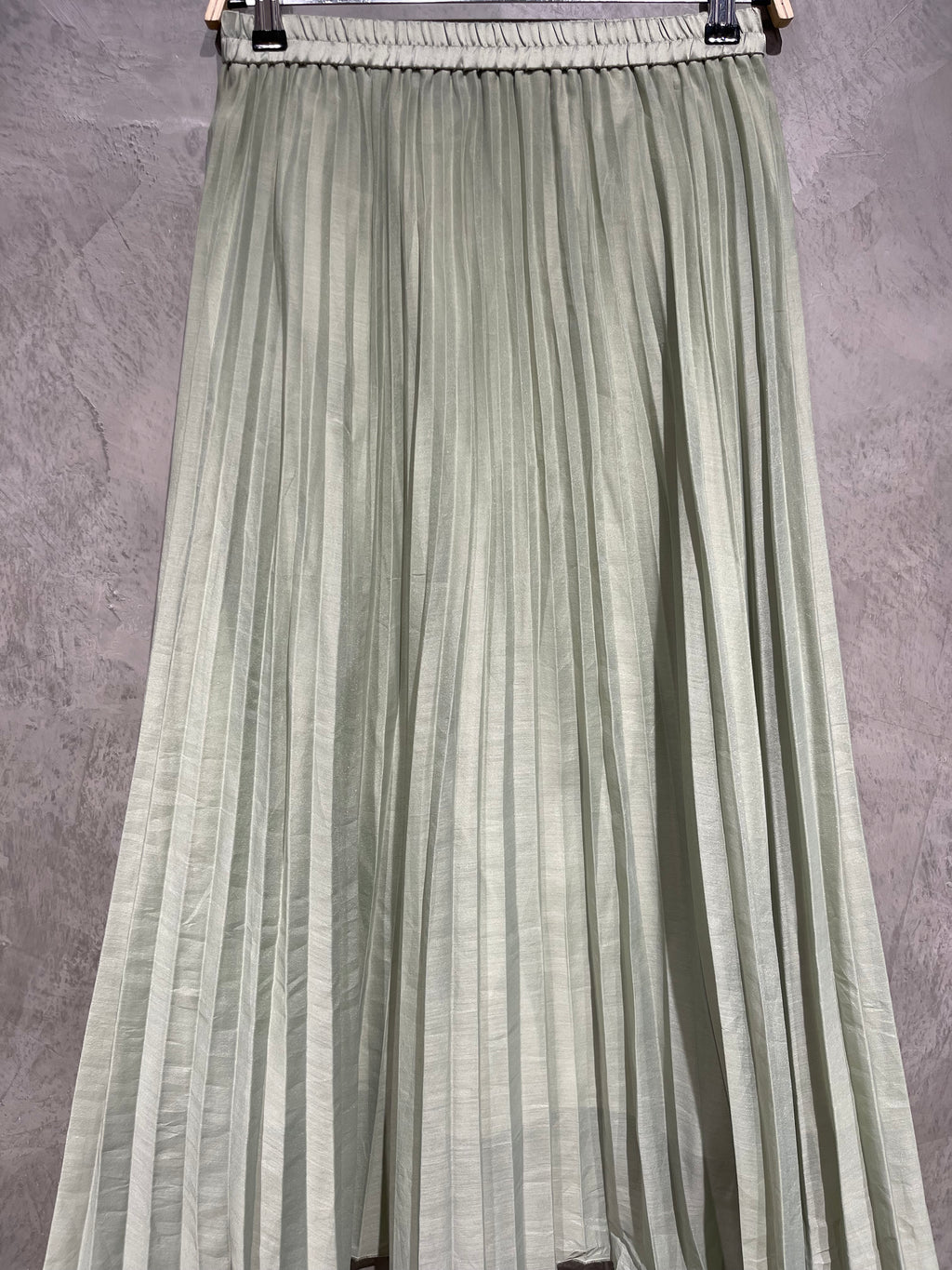 Skirt Plain Pleated Sage Green S011